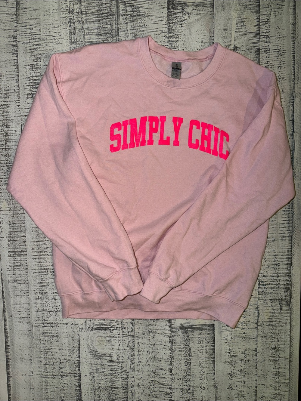 Gildan Light Pink Crewneck Sweatshirt